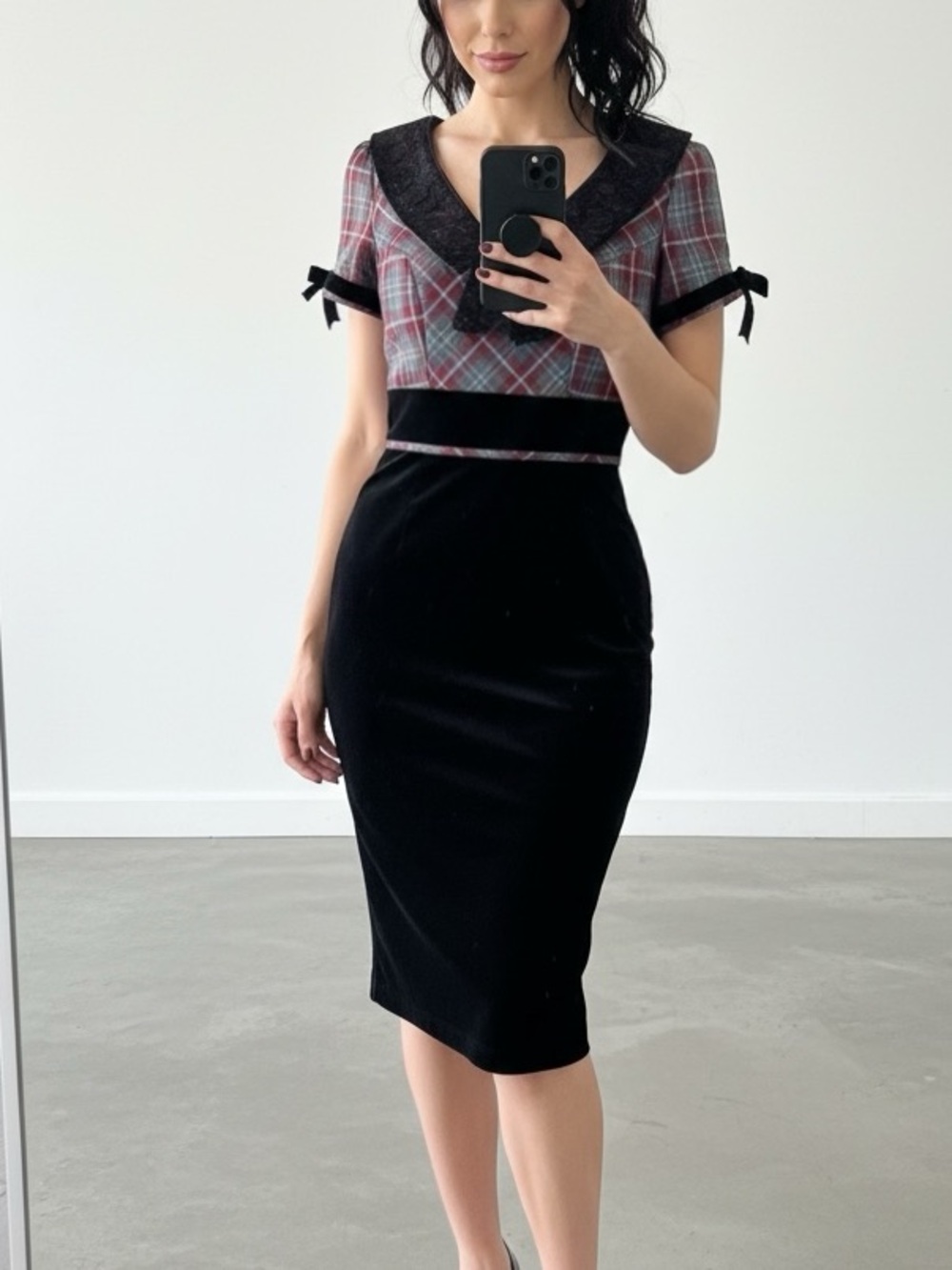 Kitten D’Amour Tartan Plaid Lace Collar Velvet Pencil Dress Size 10 Pinup Gothic